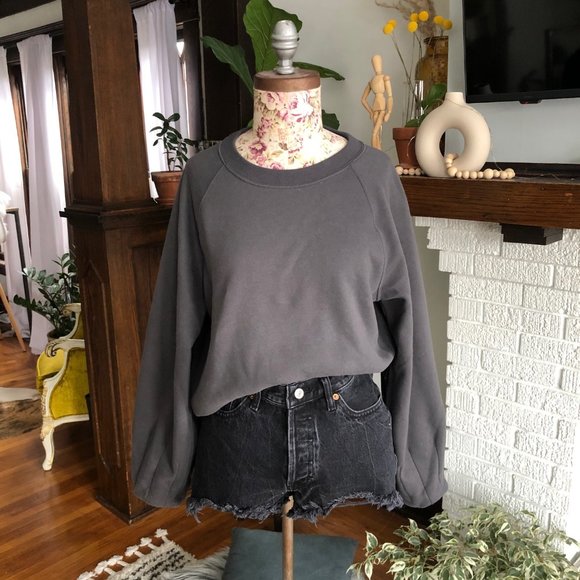 Abercrombie \u0026 Fitch Tops | Abercrombie \u0026 Fitch Balloon Sleeve Sweatshirt | Color: Gray | Size: M | Jessp718's Closet